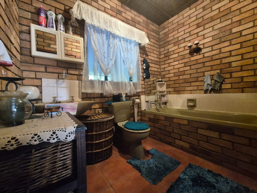 3 Bedroom Property for Sale in Pioneer Park KwaZulu-Natal