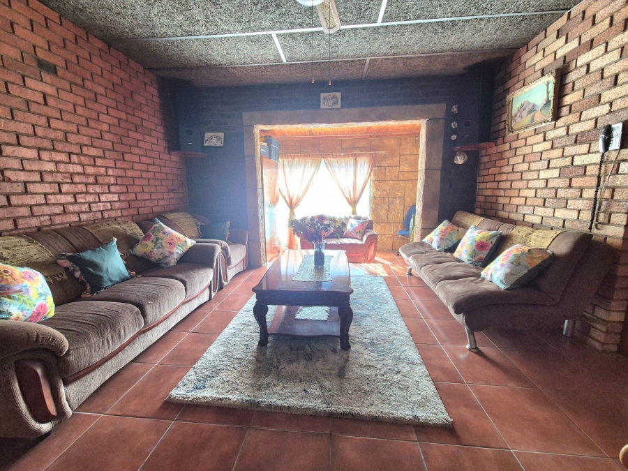 3 Bedroom Property for Sale in Pioneer Park KwaZulu-Natal