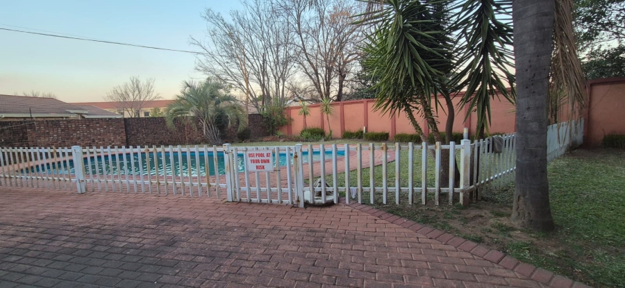 9 Bedroom Property for Sale in Newcastle KwaZulu-Natal