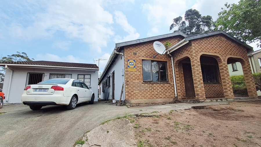 3 Bedroom Property for Sale in Savannah Park KwaZulu-Natal