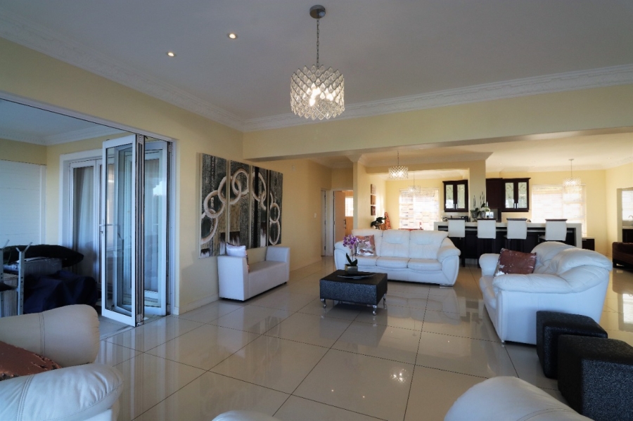 5 Bedroom Property for Sale in Illovo Beach KwaZulu-Natal