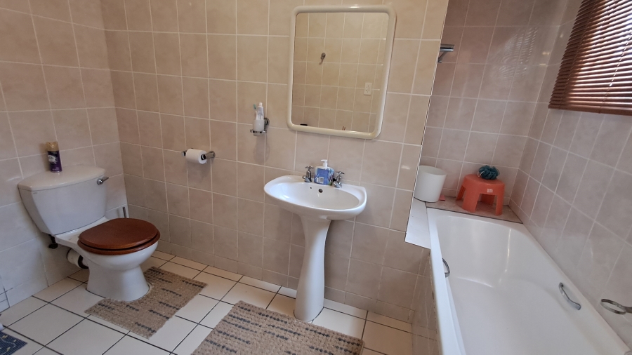 4 Bedroom Property for Sale in Moseley KwaZulu-Natal