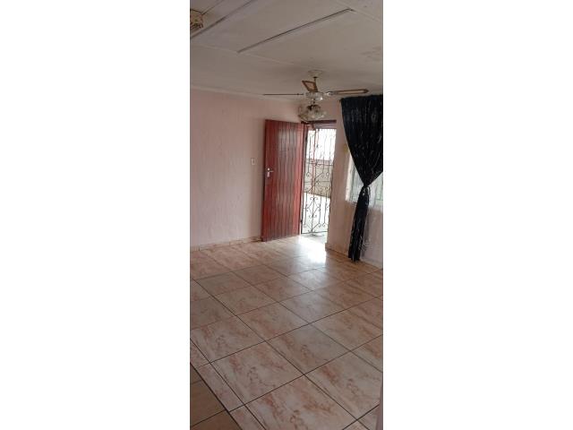 3 Bedroom Property for Sale in Acaciaville KwaZulu-Natal