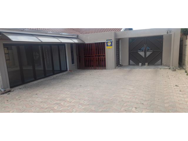 2 Bedroom Property for Sale in Acaciaville KwaZulu-Natal