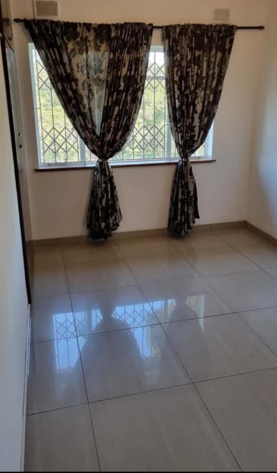 To Let 2 Bedroom Property for Rent in Malvern KwaZulu-Natal