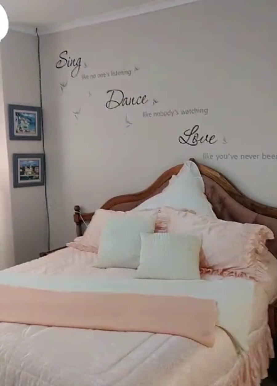 3 Bedroom Property for Sale in Pioneer Park KwaZulu-Natal