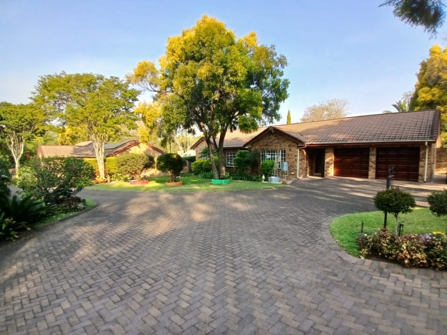 3 Bedroom Property for Sale in Pioneer Park KwaZulu-Natal