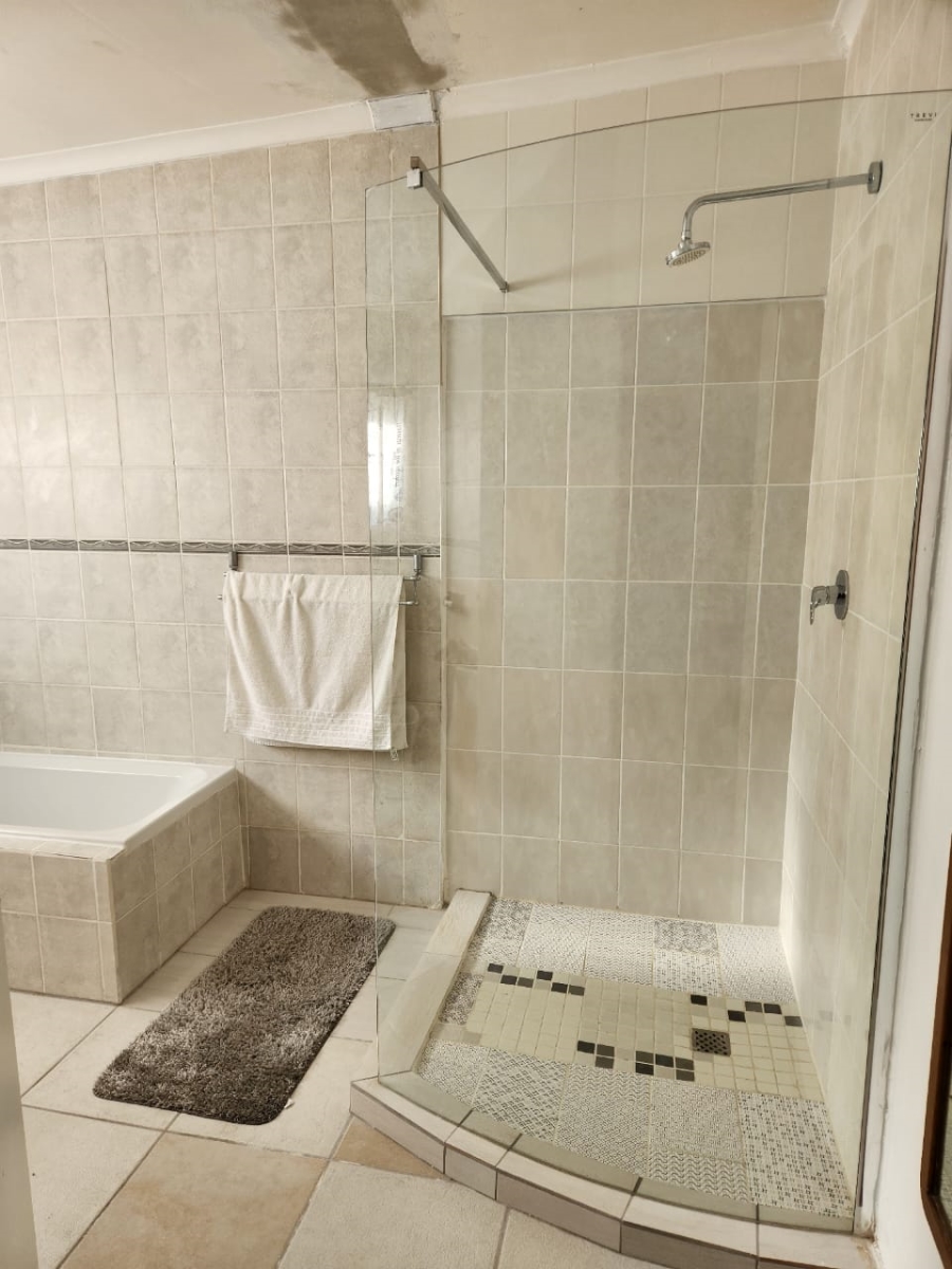 2 Bedroom Property for Sale in Sunnyridge KwaZulu-Natal