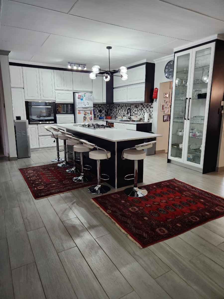 2 Bedroom Property for Sale in Sunnyridge KwaZulu-Natal