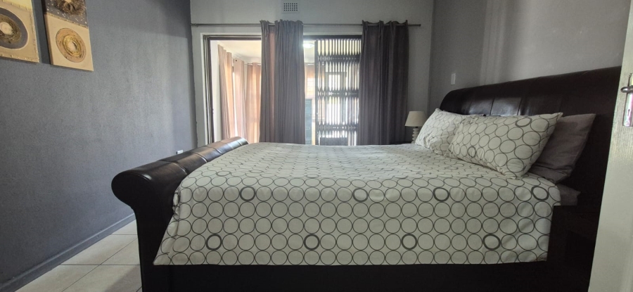 2 Bedroom Property for Sale in Sunnyridge KwaZulu-Natal