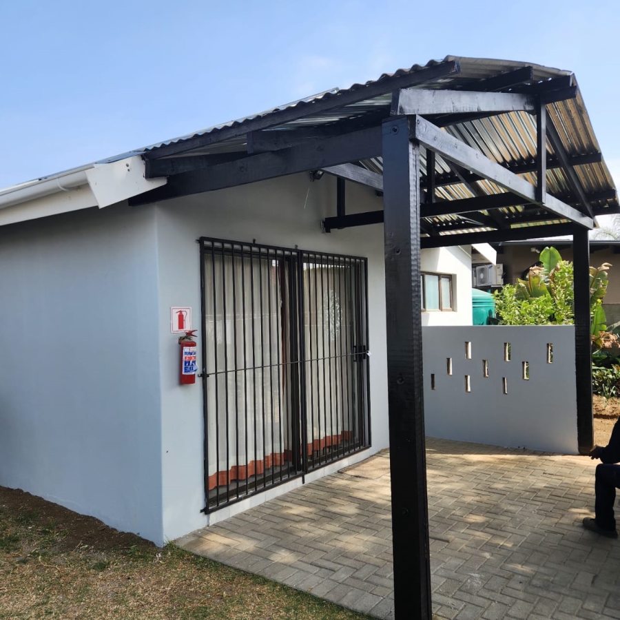 2 Bedroom Property for Sale in Sunnyridge KwaZulu-Natal