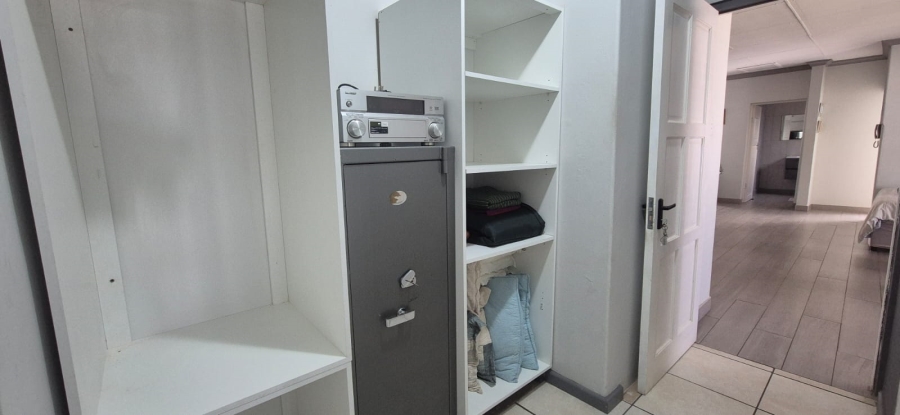 2 Bedroom Property for Sale in Sunnyridge KwaZulu-Natal