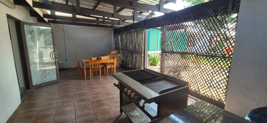 2 Bedroom Property for Sale in Sunnyridge KwaZulu-Natal