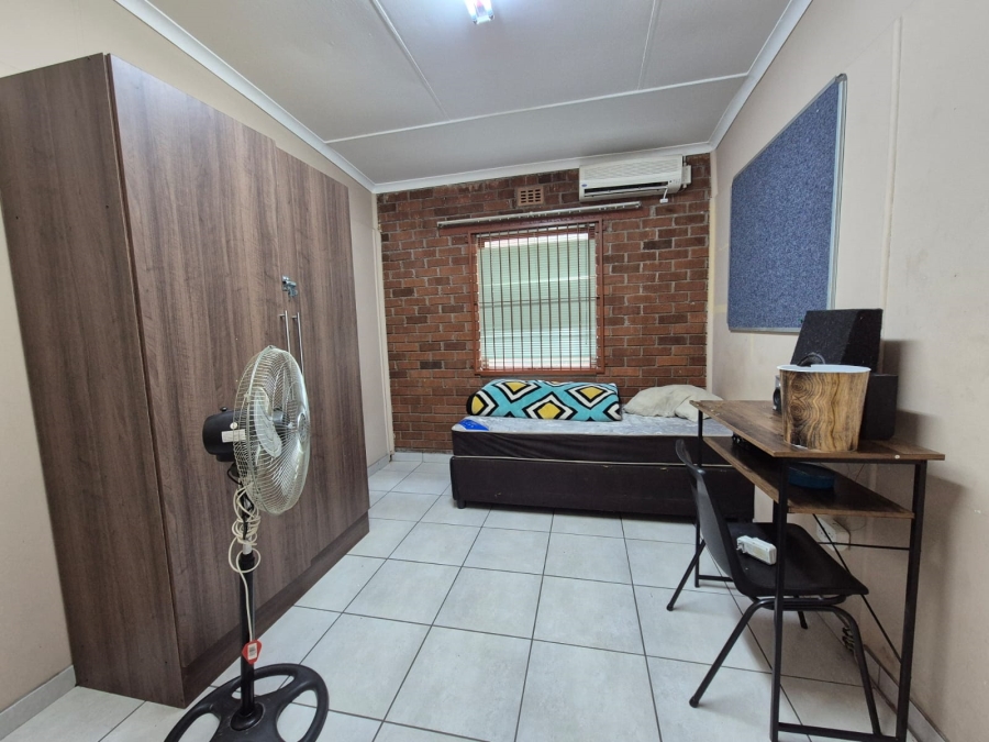 0 Bedroom Property for Sale in Sunnyridge KwaZulu-Natal