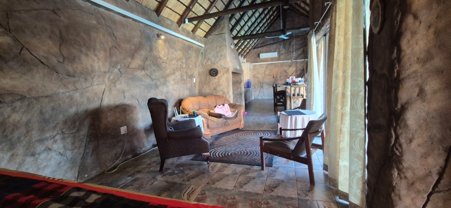 3 Bedroom Property for Sale in Signal Hill KwaZulu-Natal