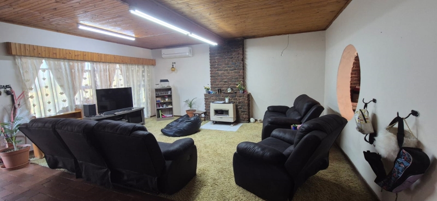 3 Bedroom Property for Sale in Signal Hill KwaZulu-Natal