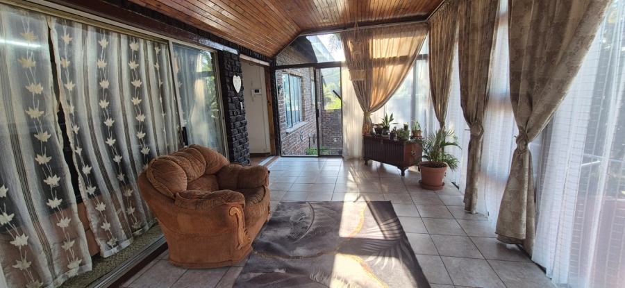3 Bedroom Property for Sale in Signal Hill KwaZulu-Natal