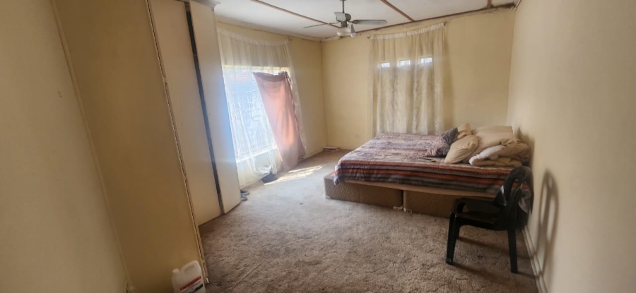 4 Bedroom Property for Sale in Fairleigh KwaZulu-Natal