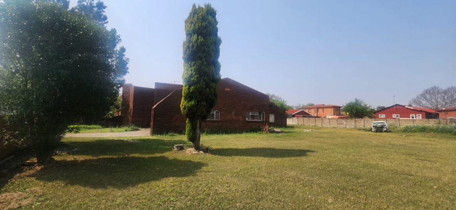 4 Bedroom Property for Sale in Fairleigh KwaZulu-Natal