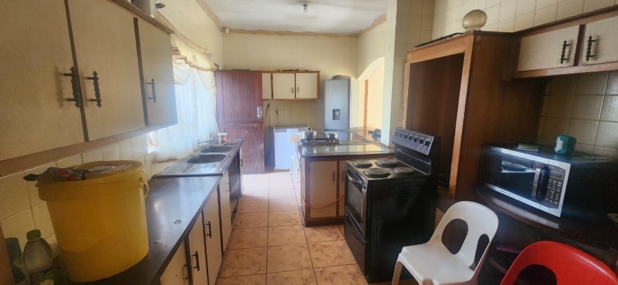 4 Bedroom Property for Sale in Fairleigh KwaZulu-Natal