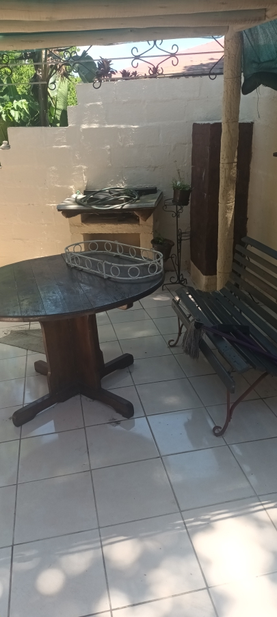 5 Bedroom Property for Sale in Hibberdene KwaZulu-Natal