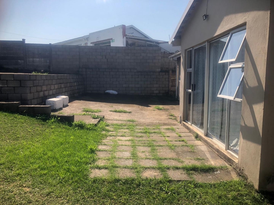 To Let 4 Bedroom Property for Rent in Umlazi Z KwaZulu-Natal