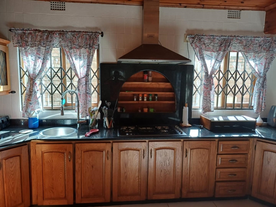 To Let 4 Bedroom Property for Rent in Panorama KwaZulu-Natal