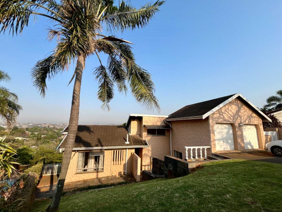 4 Bedroom Property for Sale in Glen Anil KwaZulu-Natal