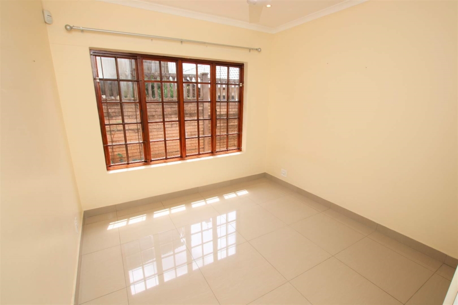 To Let 3 Bedroom Property for Rent in Somerset Park KwaZulu-Natal