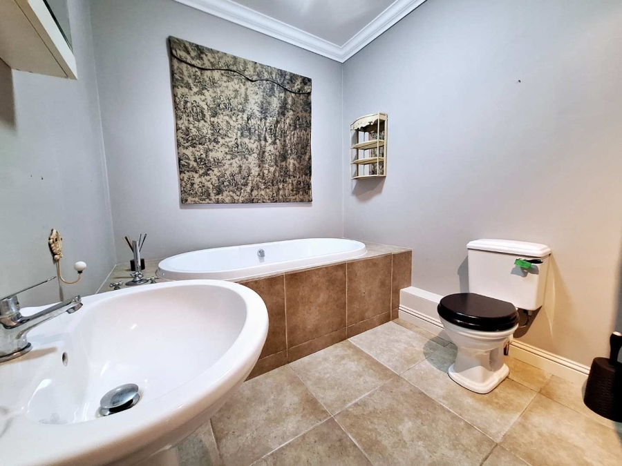To Let 3 Bedroom Property for Rent in Assagay KwaZulu-Natal