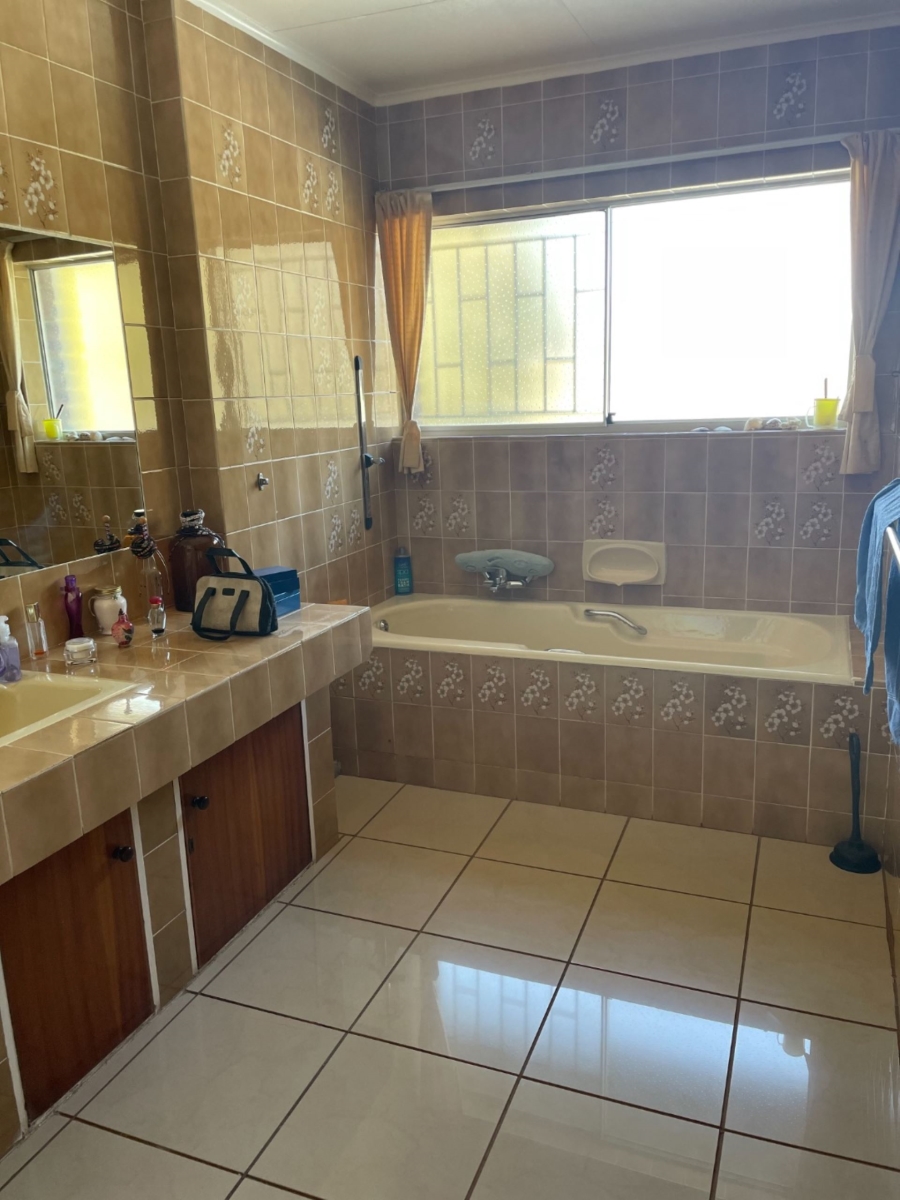 8 Bedroom Property for Sale in Vryheid KwaZulu-Natal