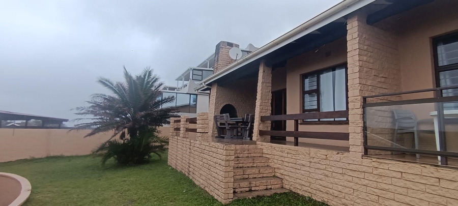 3 Bedroom Property for Sale in Manaba Beach KwaZulu-Natal