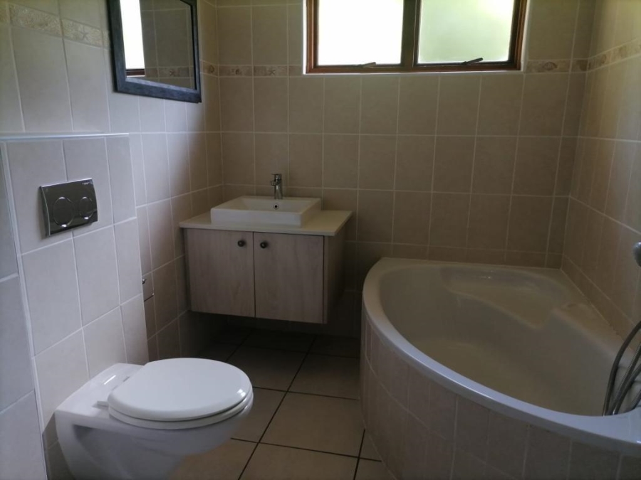 4 Bedroom Property for Sale in Uvongo KwaZulu-Natal