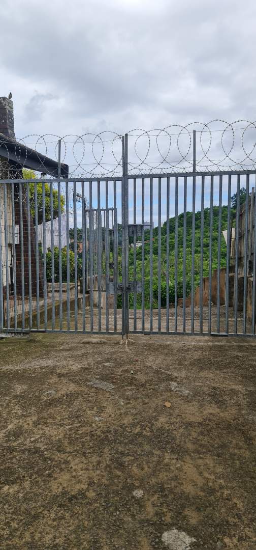 10 Bedroom Property for Sale in Clare Hills KwaZulu-Natal