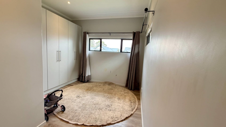 4 Bedroom Property for Sale in Ferncliffe KwaZulu-Natal