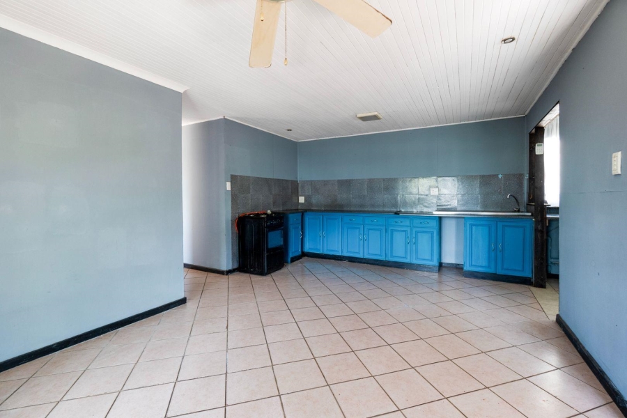 7 Bedroom Property for Sale in Warner Beach KwaZulu-Natal