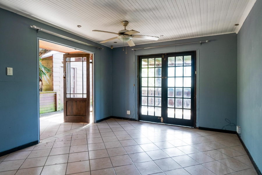 7 Bedroom Property for Sale in Warner Beach KwaZulu-Natal