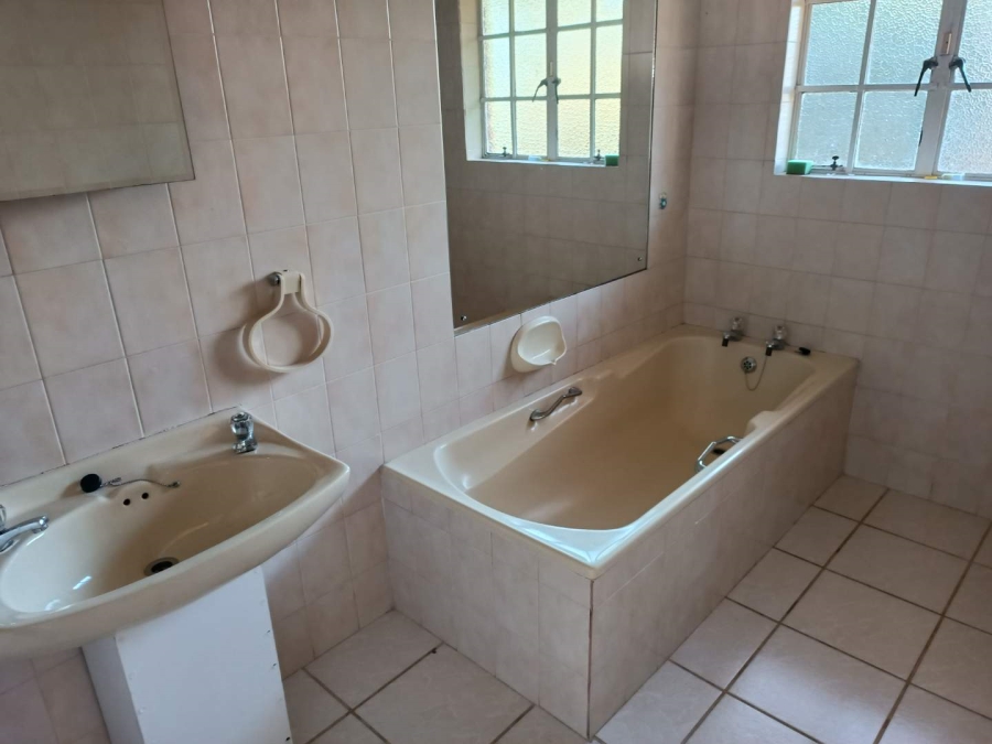 To Let 3 Bedroom Property for Rent in Oak Park KwaZulu-Natal