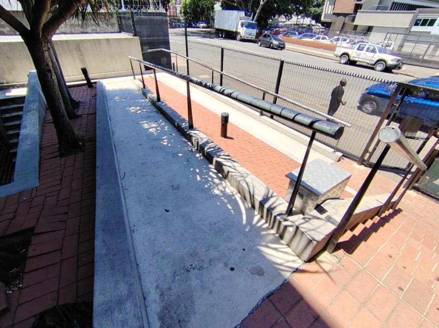 To Let commercial Property for Rent in Bulwer KwaZulu-Natal