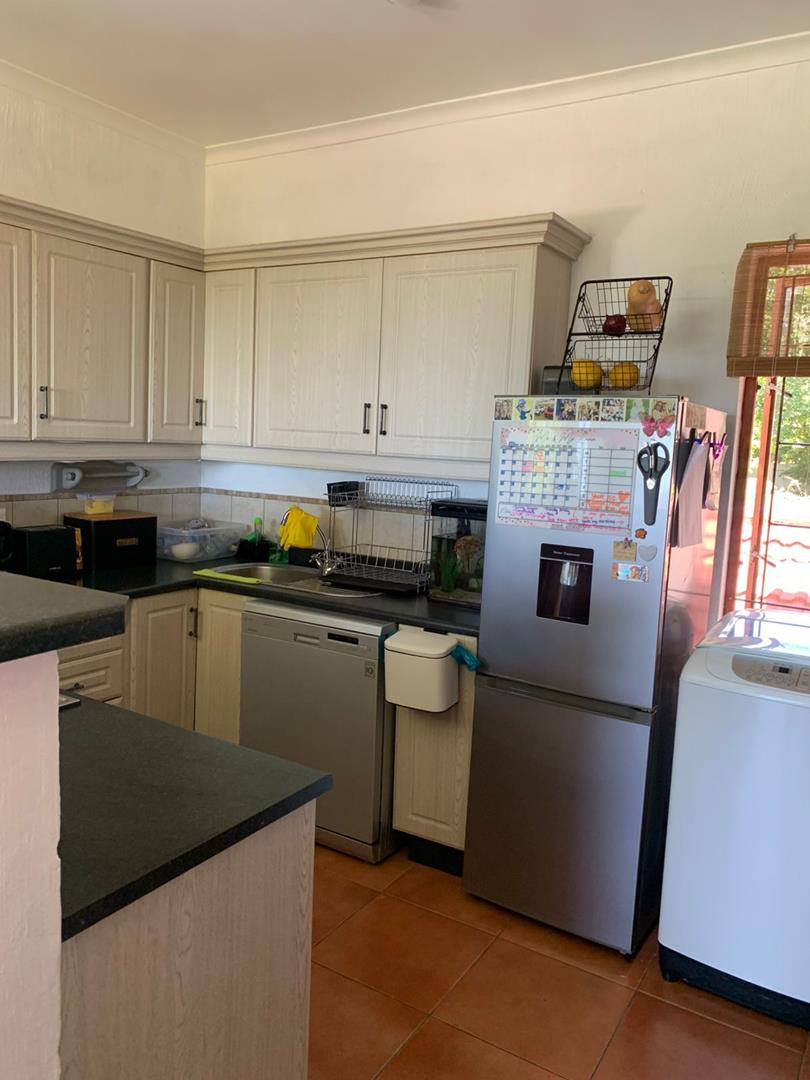 To Let 1 Bedroom Property for Rent in Winston Park KwaZulu-Natal