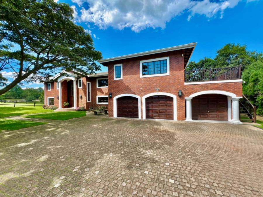 6 Bedroom Property for Sale in Summerveld KwaZulu-Natal