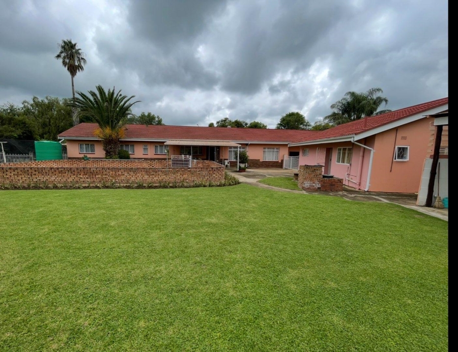 5 Bedroom Property for Sale in Dundee KwaZulu-Natal