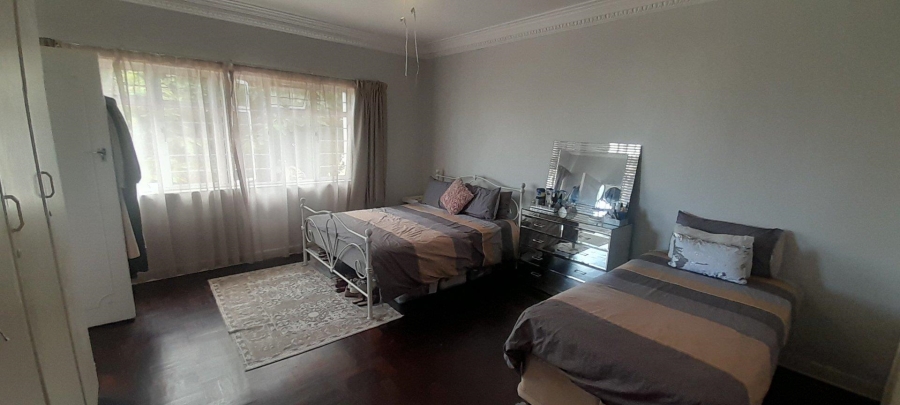 1 Bedroom Property for Sale in Essenwood KwaZulu-Natal