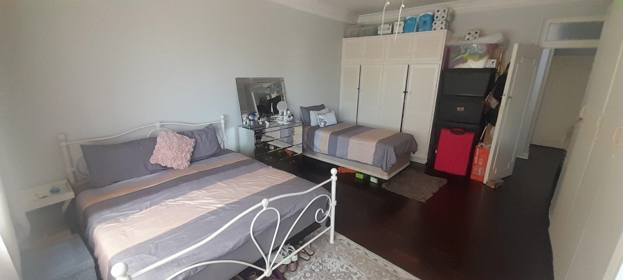 1 Bedroom Property for Sale in Essenwood KwaZulu-Natal