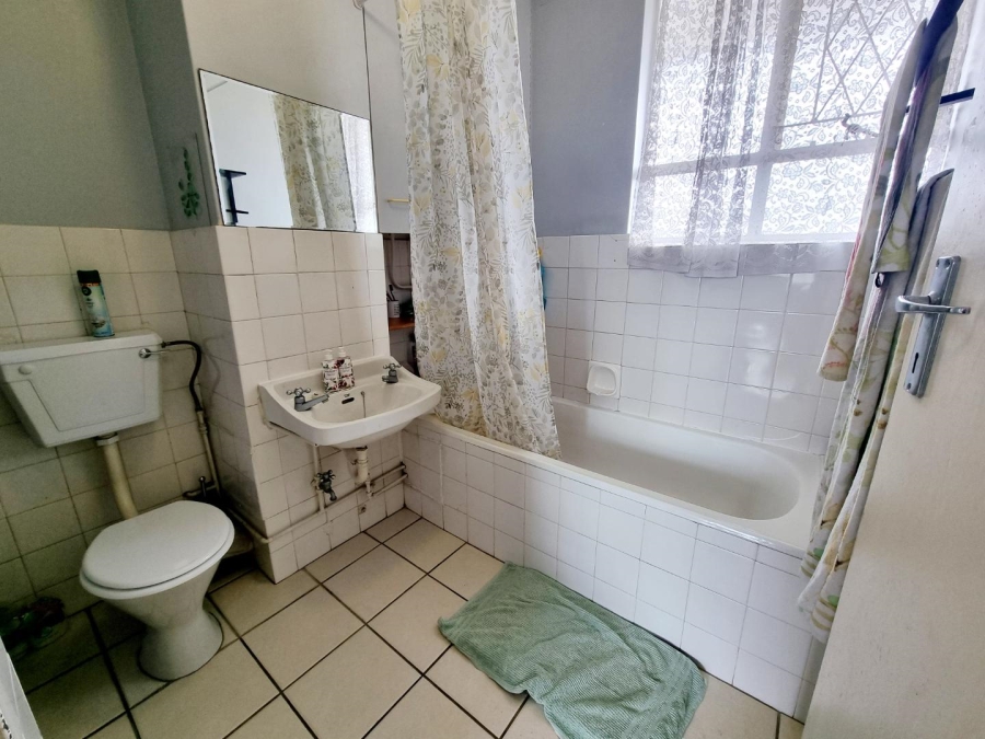 1 Bedroom Property for Sale in Pinetown KwaZulu-Natal