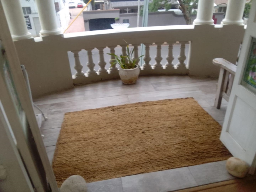 To Let 2 Bedroom Property for Rent in Berea KwaZulu-Natal