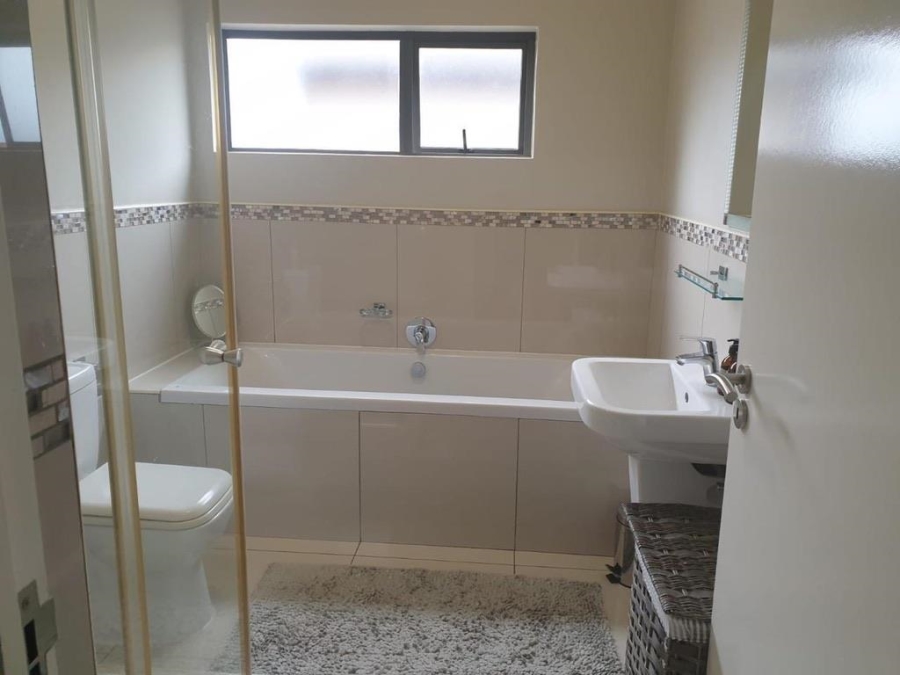 To Let 2 Bedroom Property for Rent in Umhlanga Ridge KwaZulu-Natal