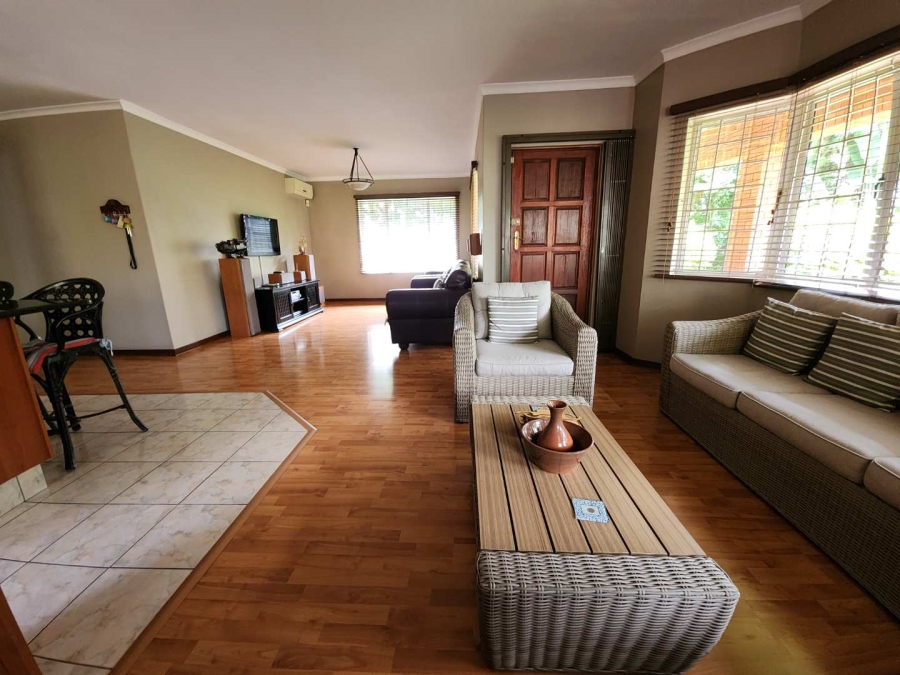 3 Bedroom Property for Sale in Manors KwaZulu-Natal