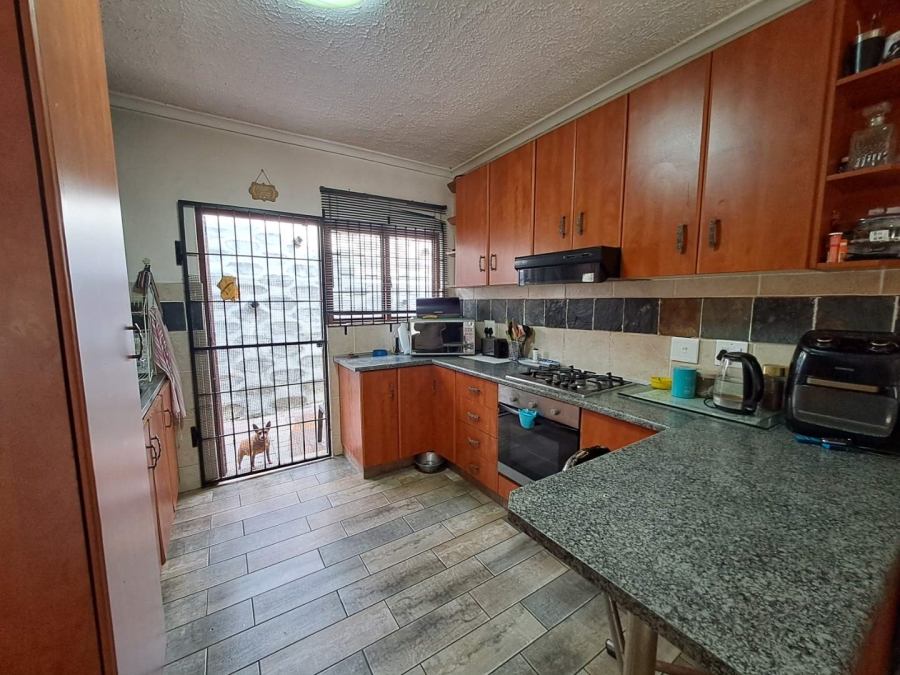 3 Bedroom Property for Sale in Queensburgh KwaZulu-Natal