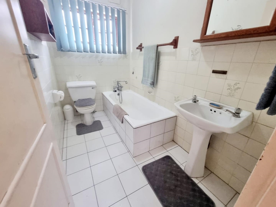 To Let 3 Bedroom Property for Rent in Northdene KwaZulu-Natal